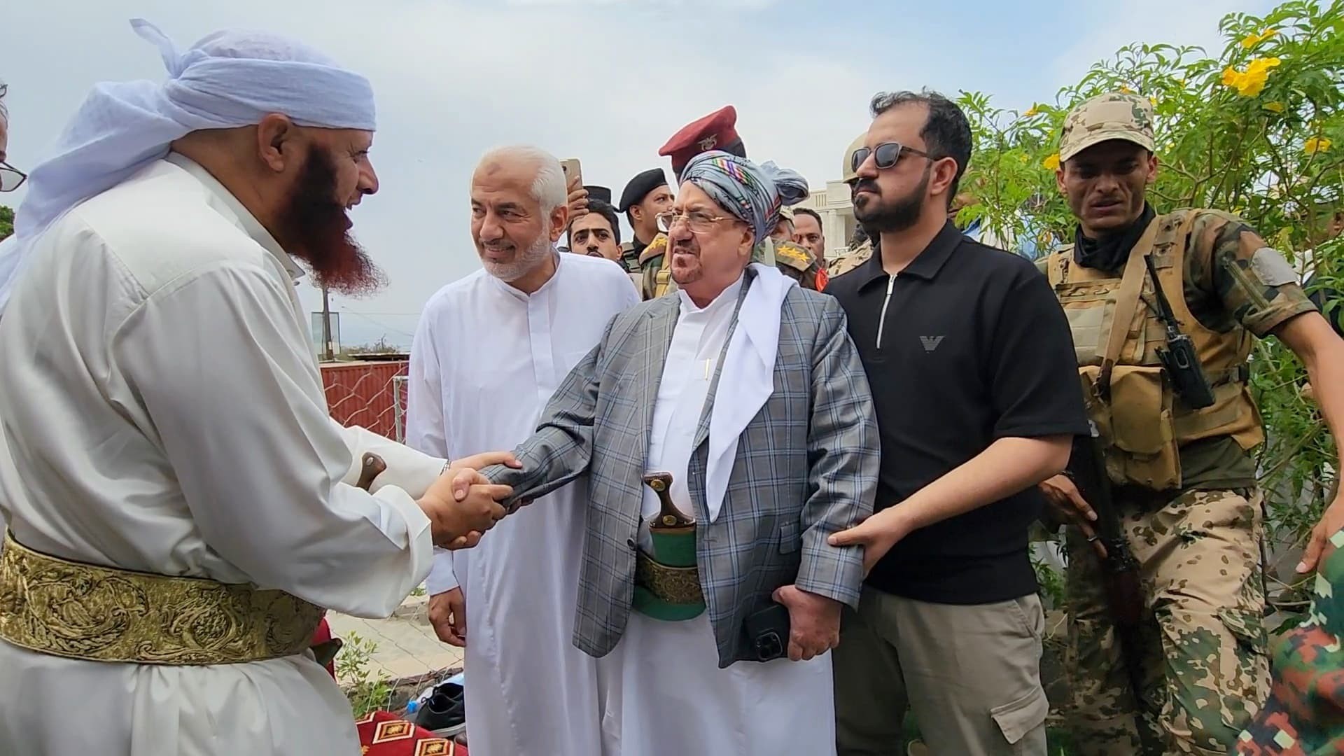 رئيس مجلس النواب يقدم واجب العزاء في وفاة رجل الأعمال الحاج أحمد
