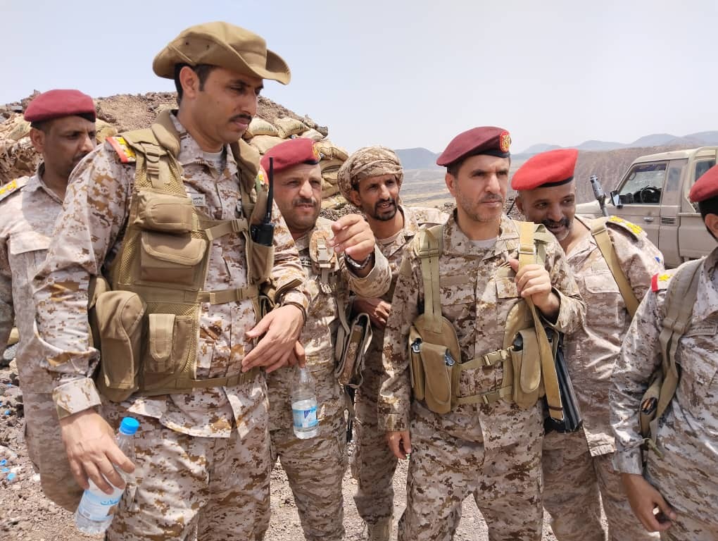 دويد يزور قوات حراس الجمهورية في جبهات مارب