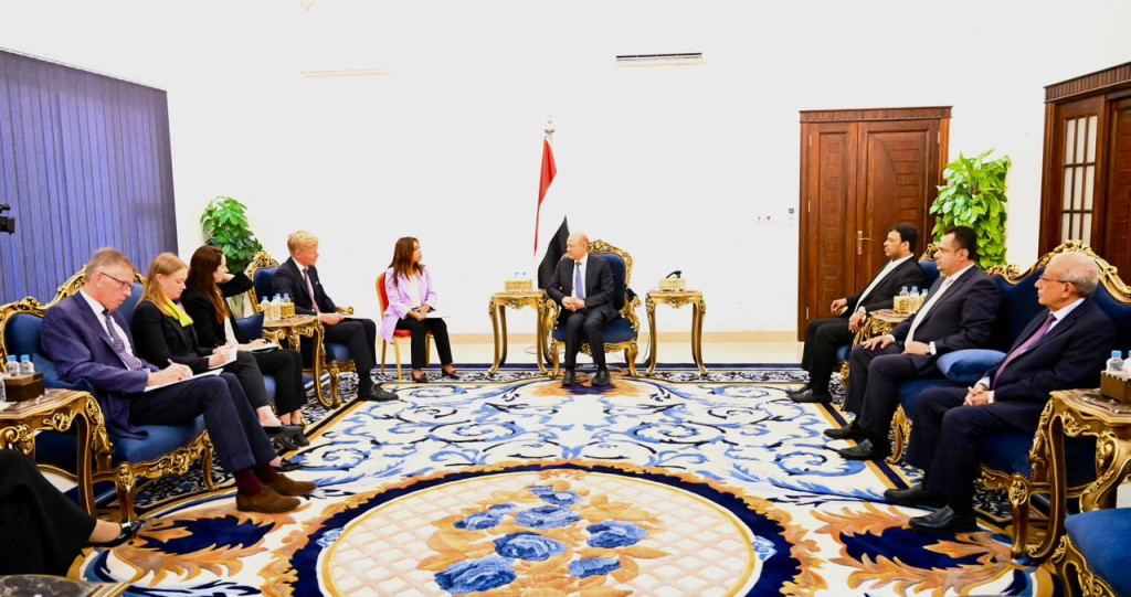 الرئيس العليمي يستقبل المبعوث الأممي هانس غروندبرغ