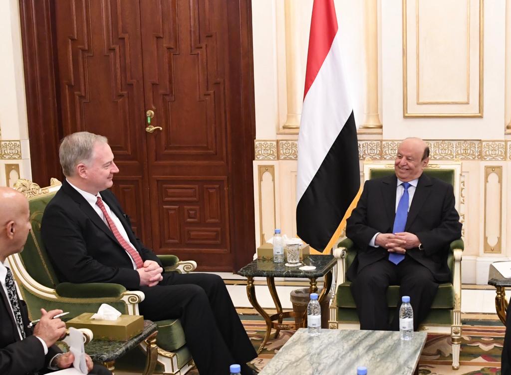 رئيس الجمهورية اليمنية والسفير الامريكي