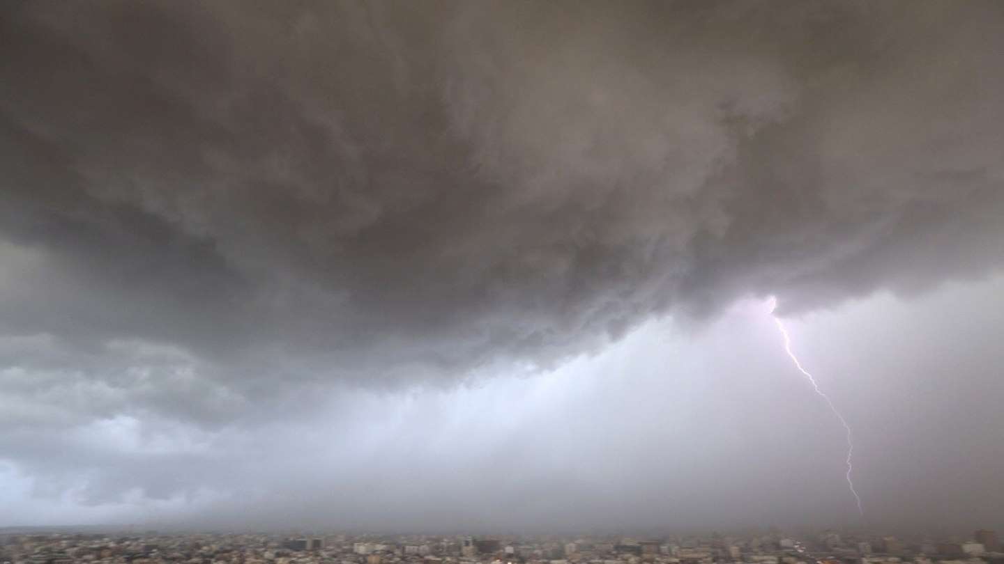 عاصفه