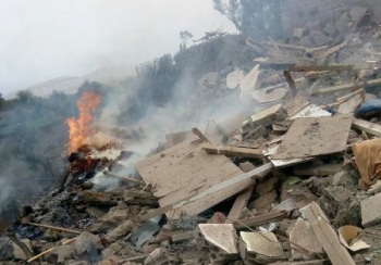 الحوثي يحرق منازل الحيمة وينهبها في تعز(ارشيفية)
